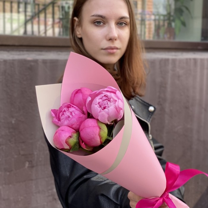 5 розовых пионов Флеминг